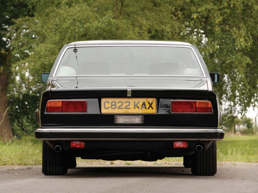 Rolls-Royce Camargue 1975 года  (UK) (фото 10 из 16)